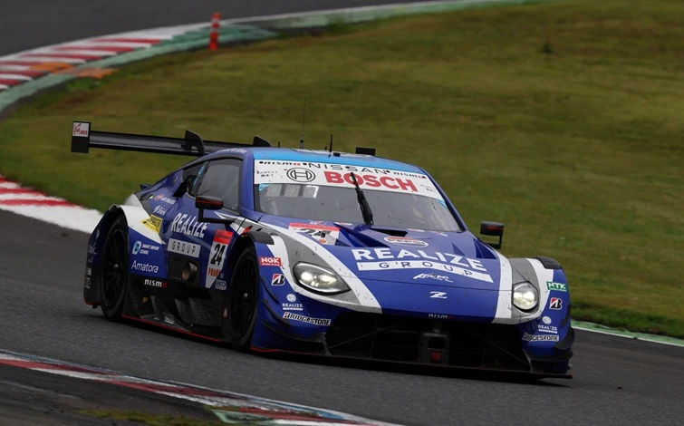 SUPER GT à SUGO : Double entrée dans les points pour Nissan, portée par la spectaculaire remontée de la Z #24